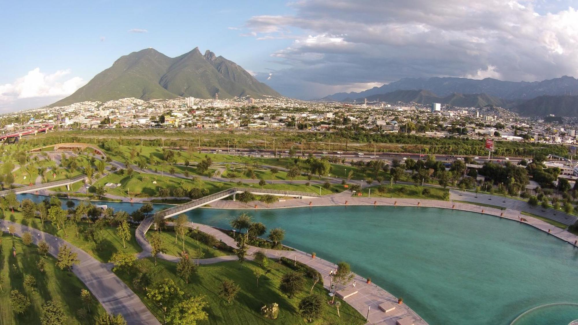 Hoteles Antigua - Santa Lucia Mty Monterrey Zewnętrze zdjęcie